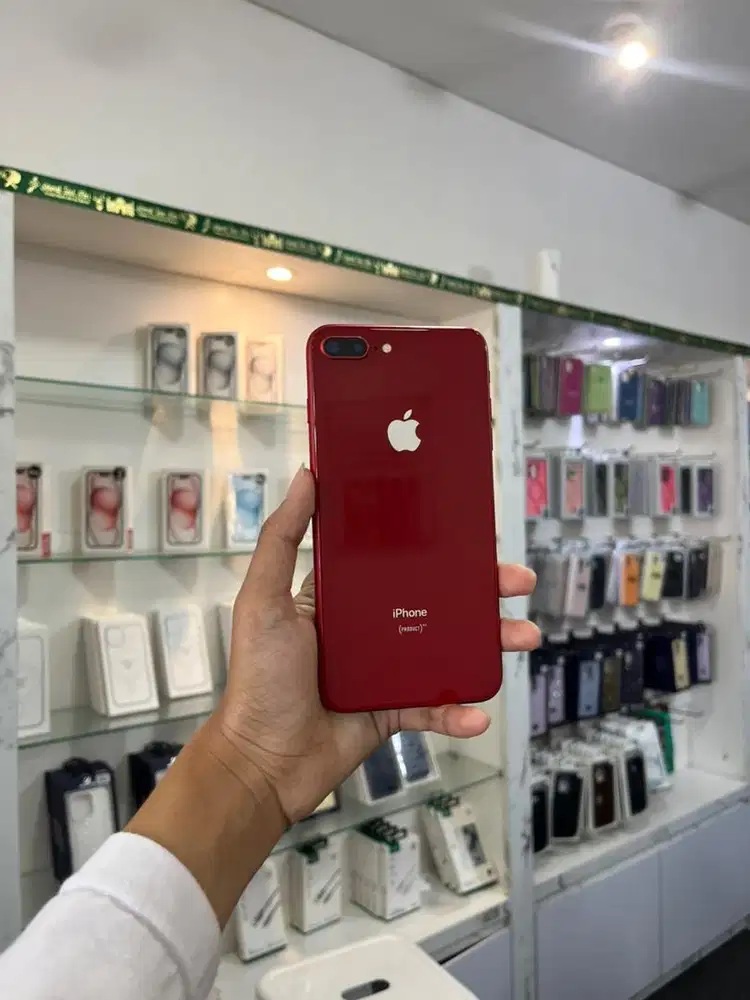 IPHONE 8 PLUS 256GB FULLSET NOMINUS MENERIMA TT/KREDIT