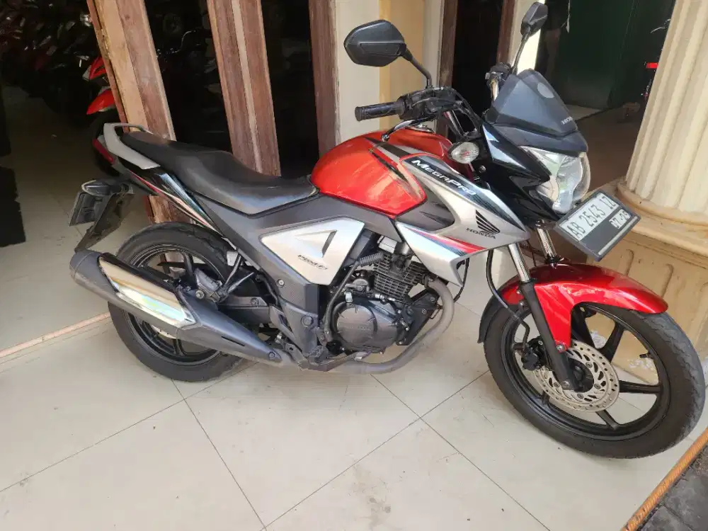 Mega pro cw 2014 injeksi merah hitam terawat mulus  Gbm