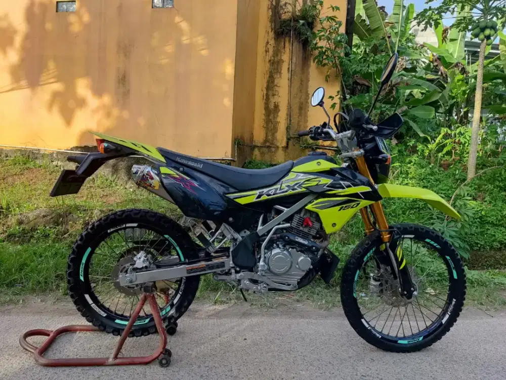 Kawasaki KLX SM150 2023