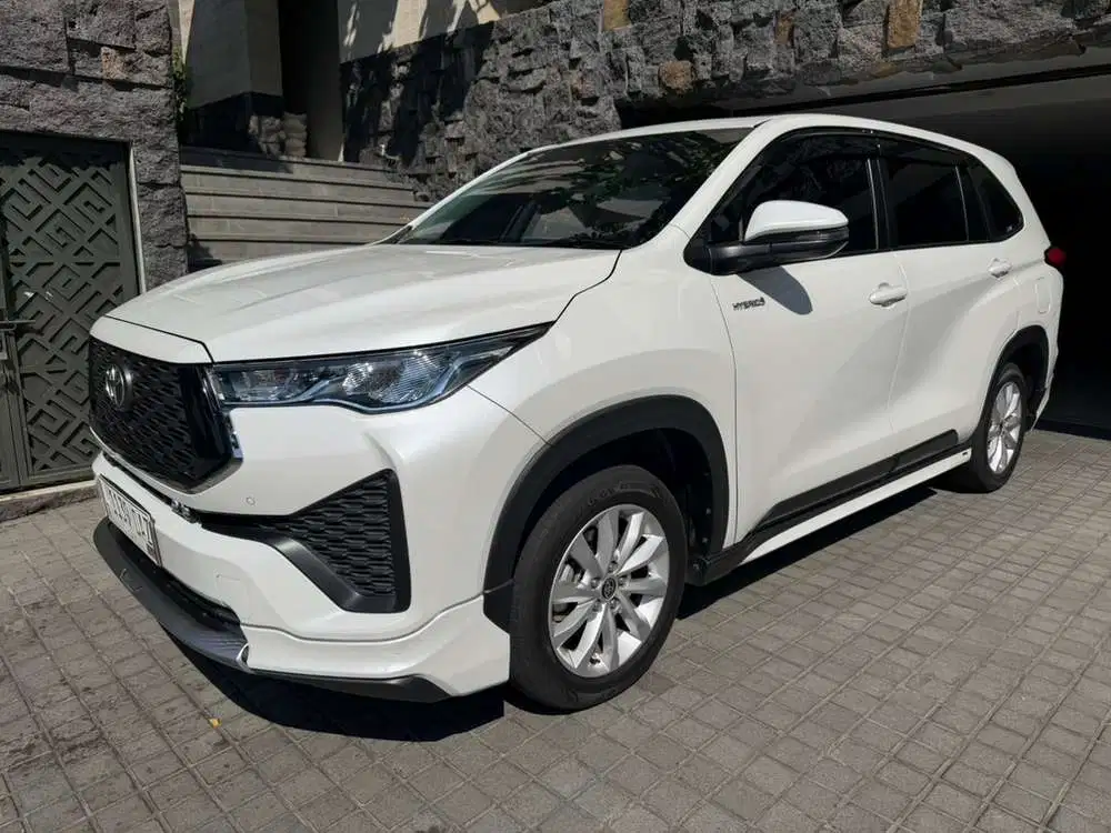 Toyota Zenix type V modelista 2024 Hybrid