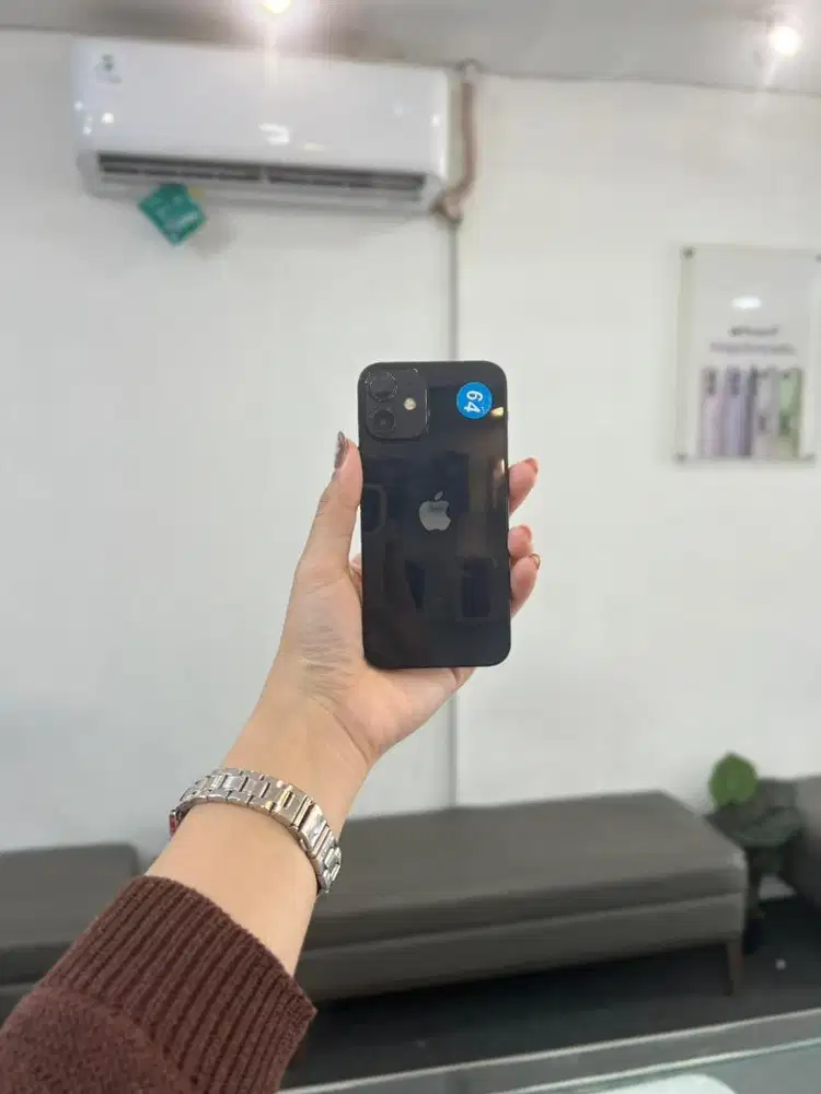 iPhone 12Mini 64Gb Mulus Nominus Fullset Bergaransi Menerima Tt