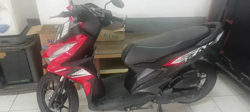 Honda beat 23 low km 7 rb