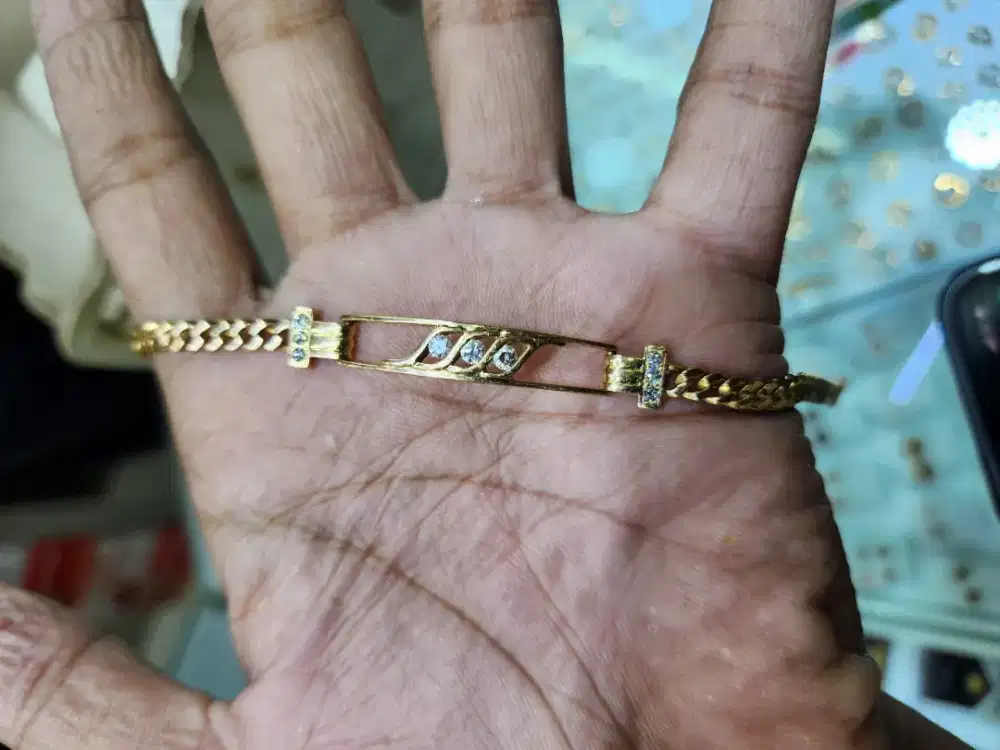 Terima jual emas ,bisa COD ke tempat