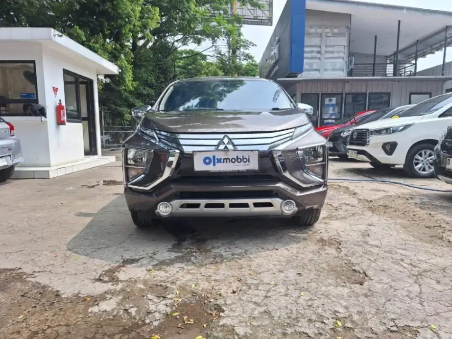 LOW DP Mitsubishi Xpander 1.5 Ultimate Bensin-AT 2018 AHJ