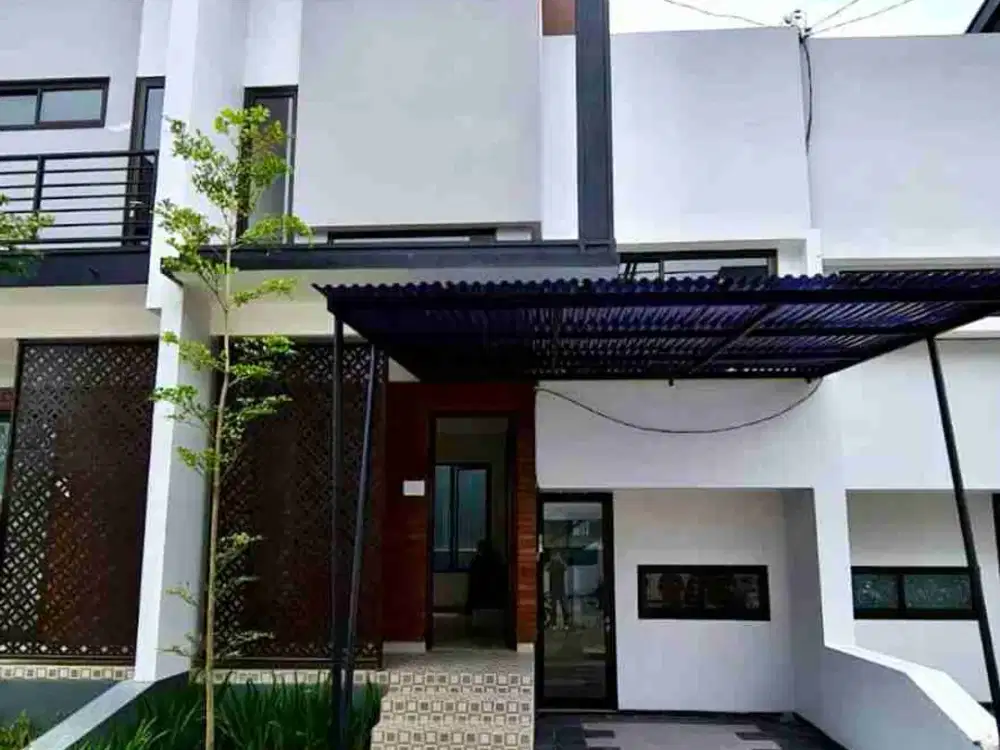 Rumah Modern 2 Lantai Perum Joyoagung