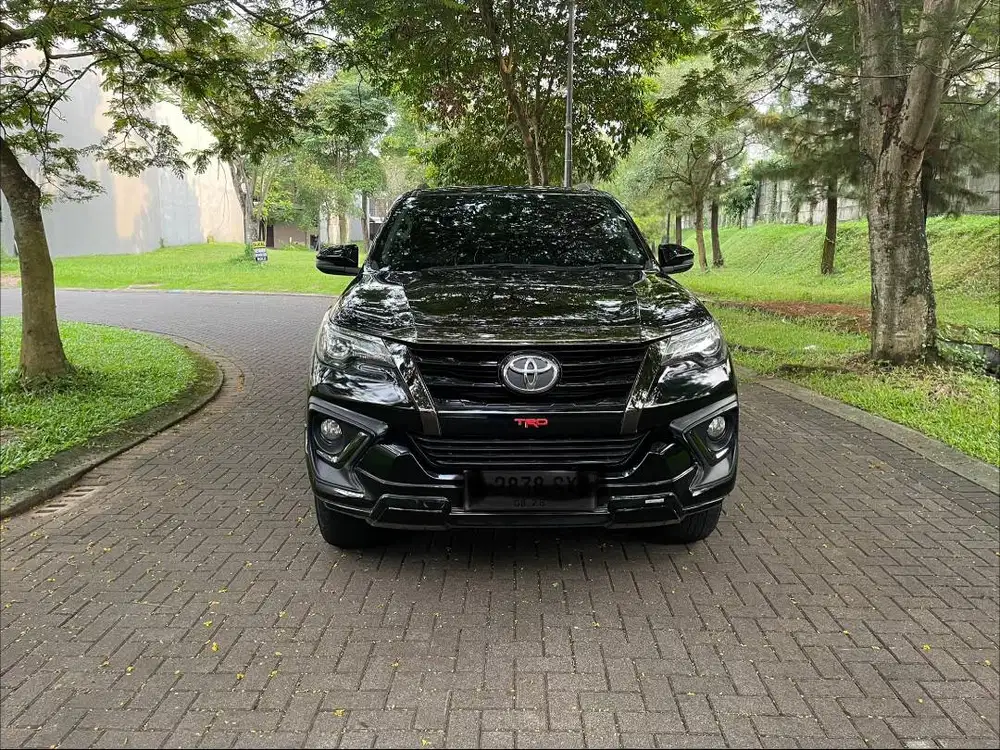 TOYOTA FORTUNER VRZ TRD AT 2020