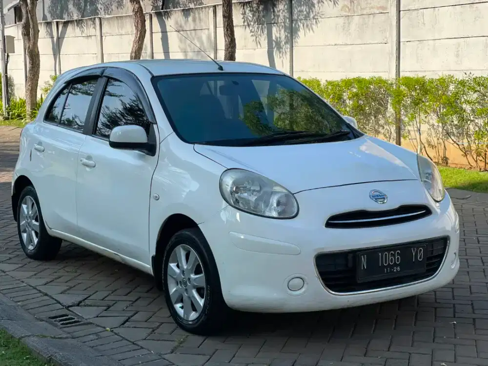 Nissan March XS matic
