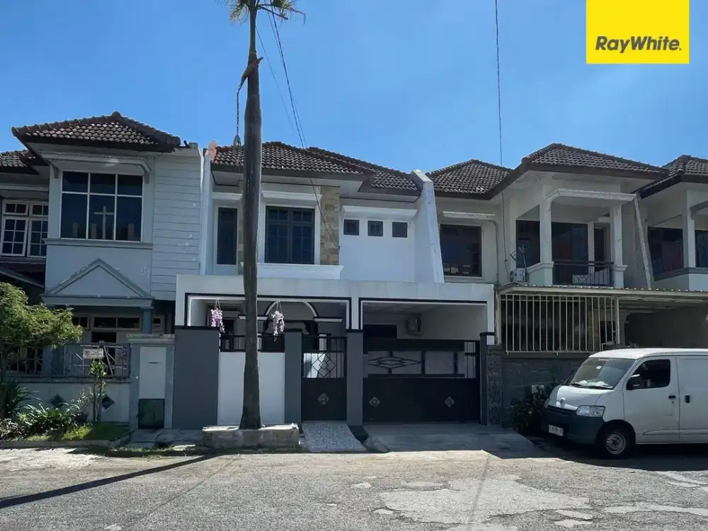 Dijual Rumah 2 lantai di Wiyung Indah Surabaya