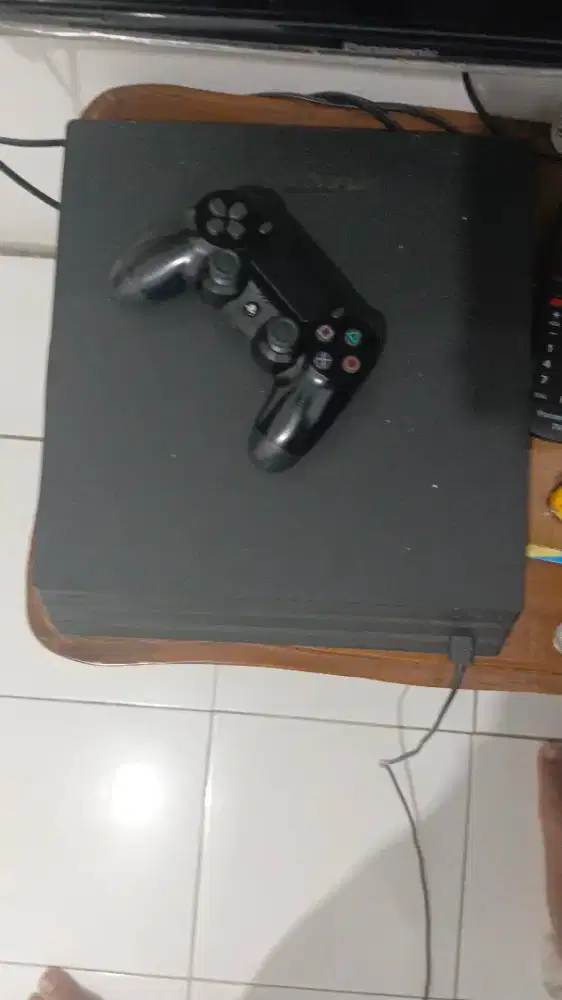 Ps4 pro ofw 1tb cuh72