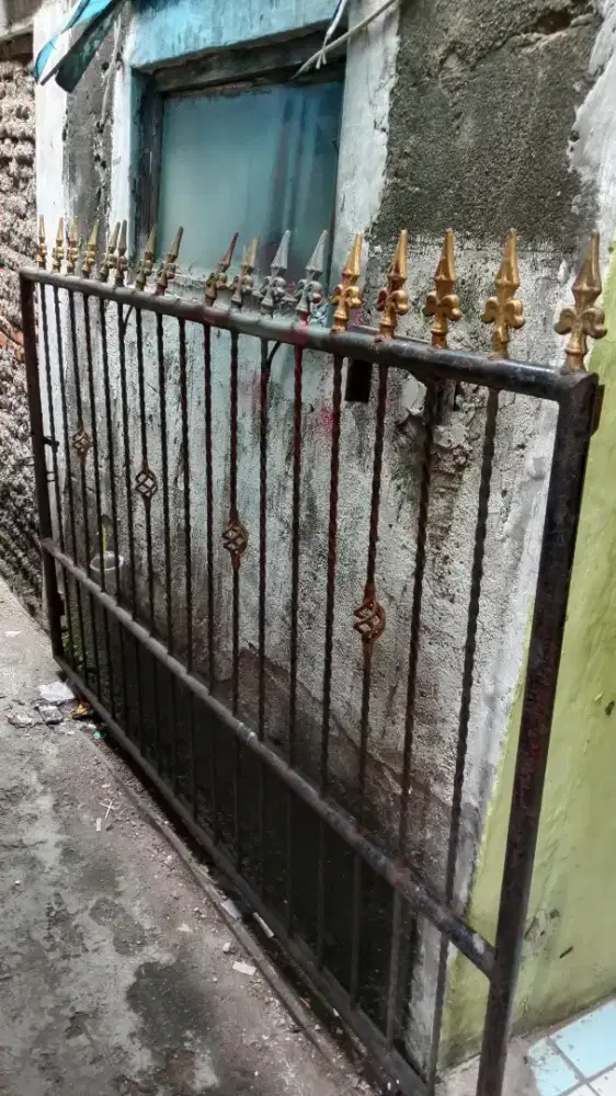Pager  rumah seken