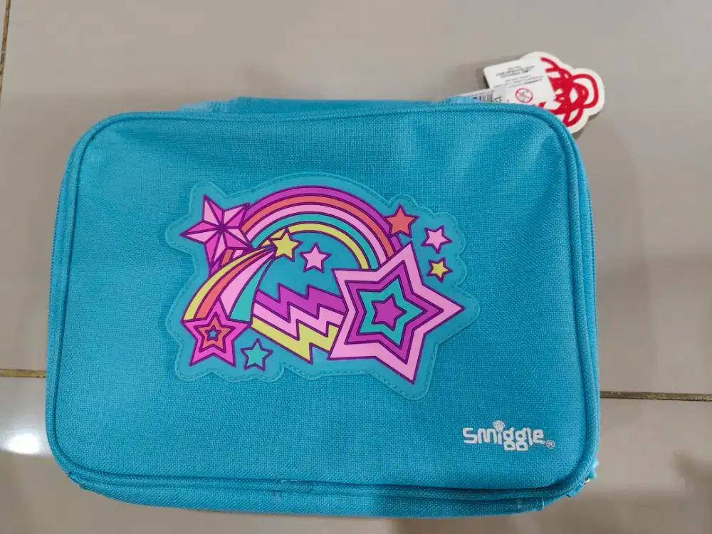 Lunch box smiggle original