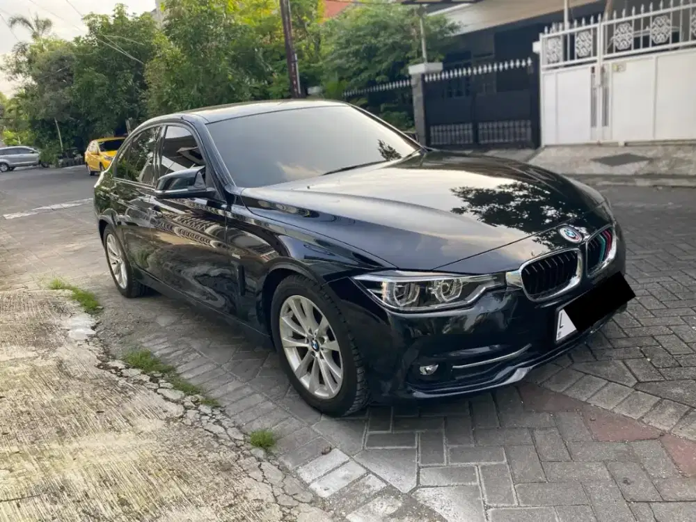 BMW 320i lci f sport 2016 matic km 50ribu