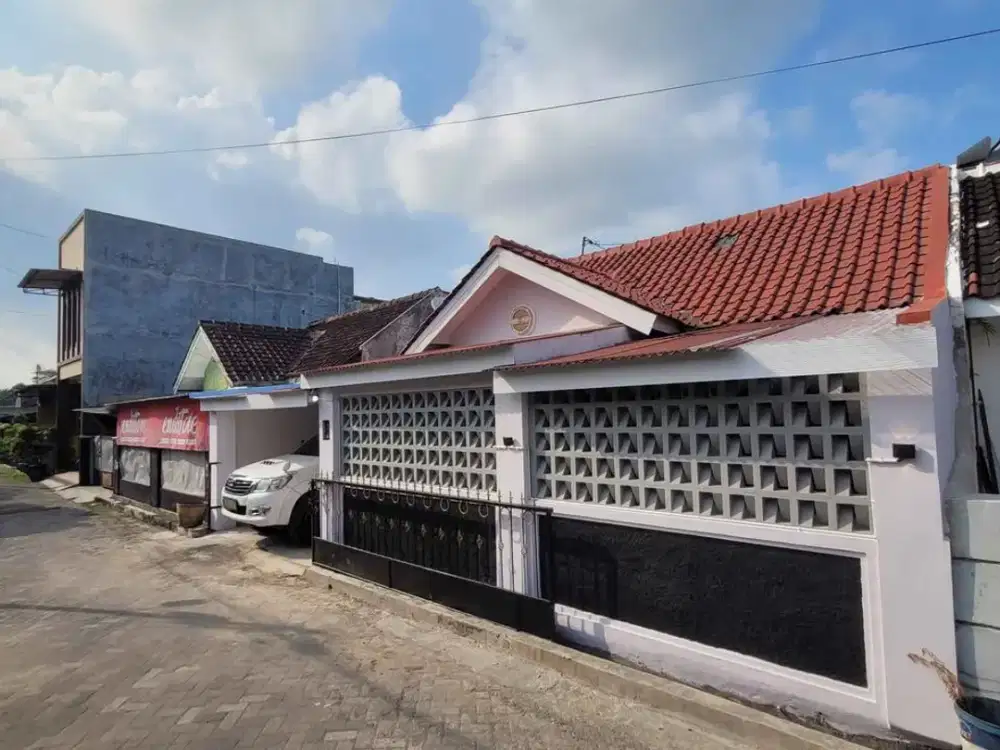 Hunian Nyaman Nuansa Asri Cuma 12 Menit dari Alun-Alun Kidul Jogja - Akses Super Cepat Lewat Jalan Imogiri Barat