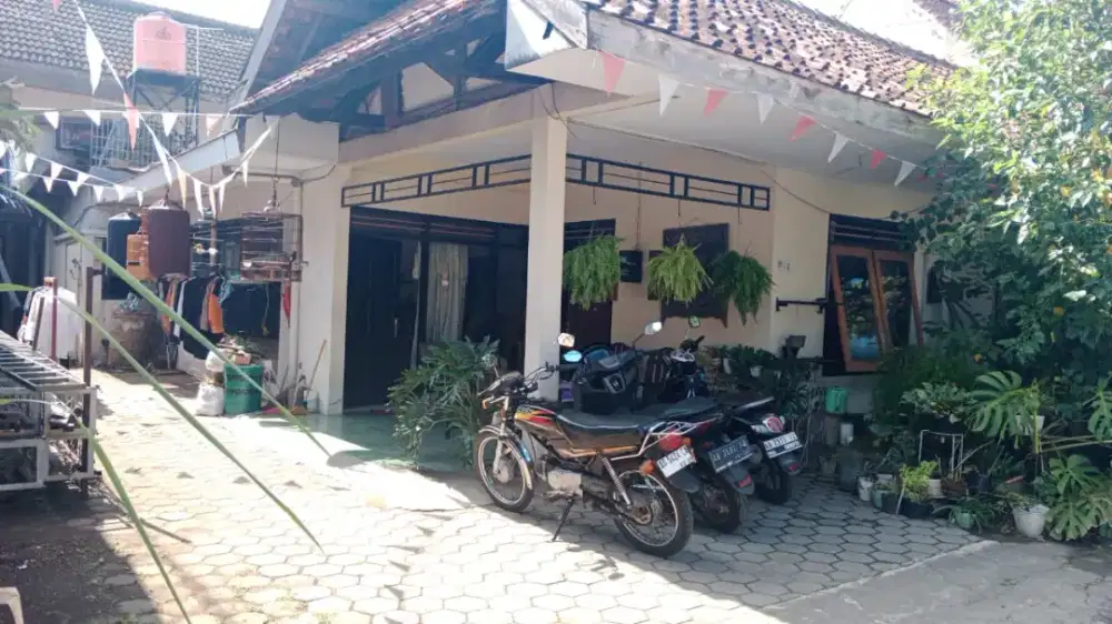 Rumah Besar Papringan Jogja LT 600 m², 4 KT + 12 Kamar Kos