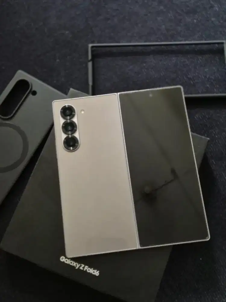 Samsung Z fold 6 12/512