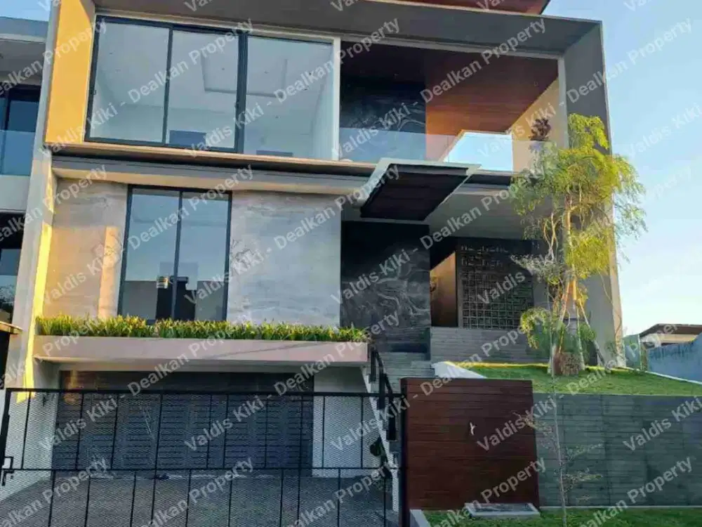 RUMAH MEWAH KONSEP VILLA DI BUKIT GOLF MEDITERANIA SOMERSET CITRALAND SURABAYA BARAT