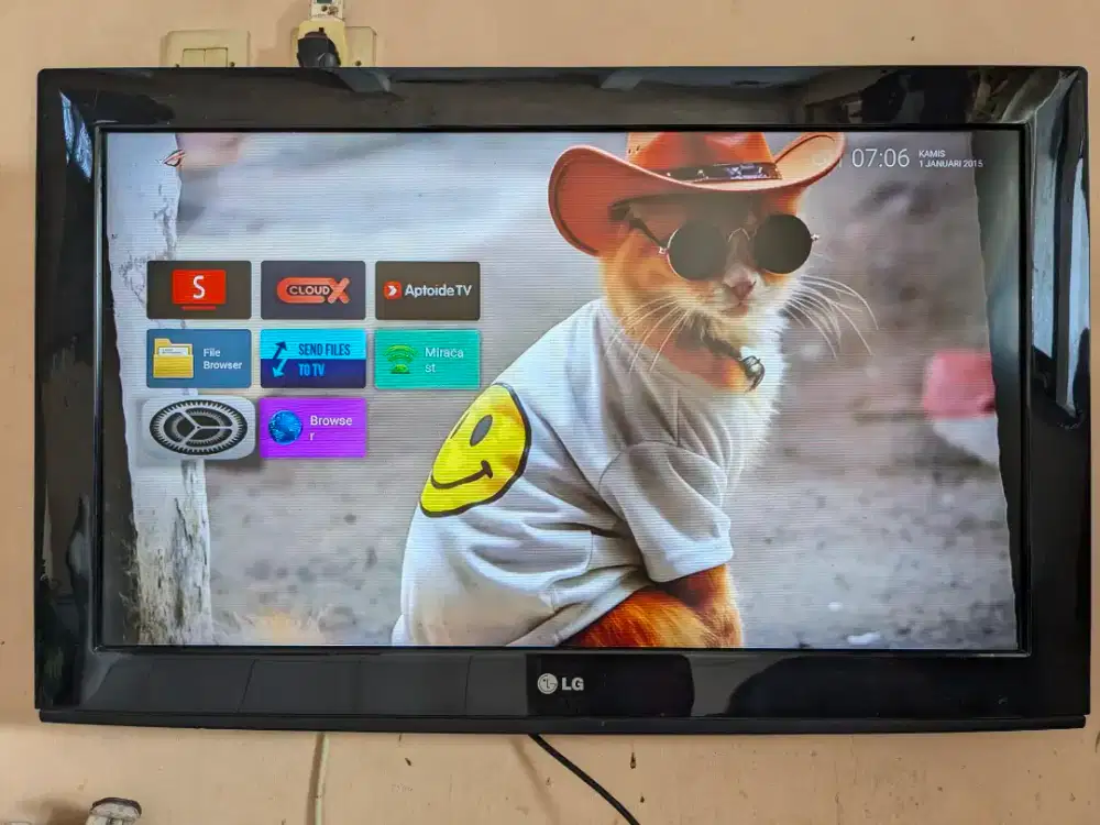 Televisi TV LG LCD 32LK311/313 dan Remote tangan pertama