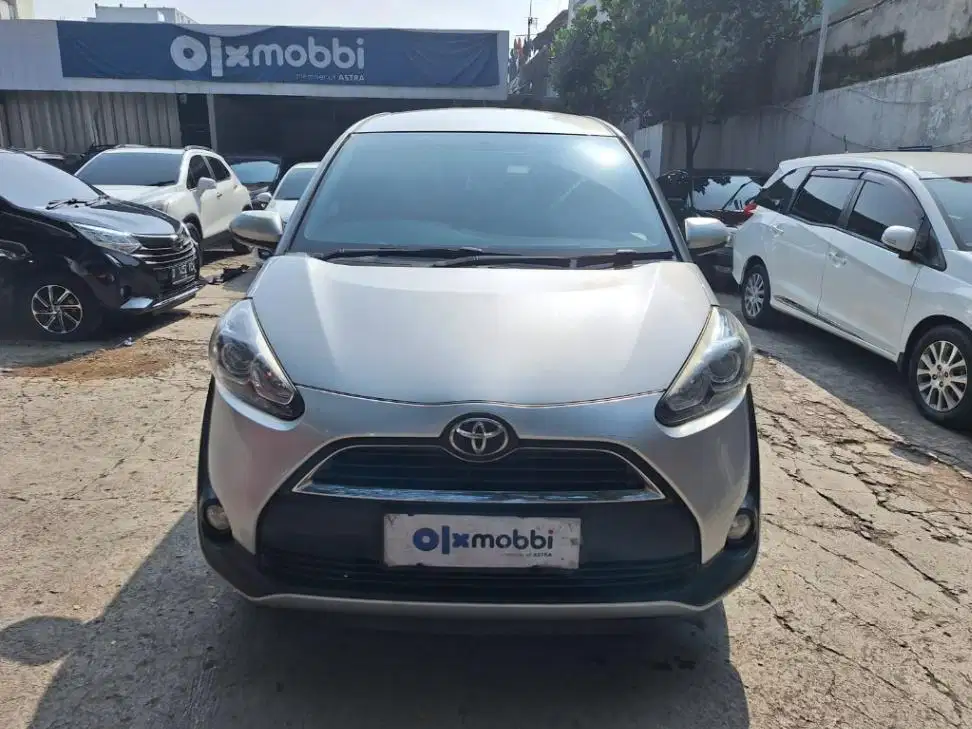 LOW DP Toyota Sienta 1.5 V Bensin-AT 2018 AGX