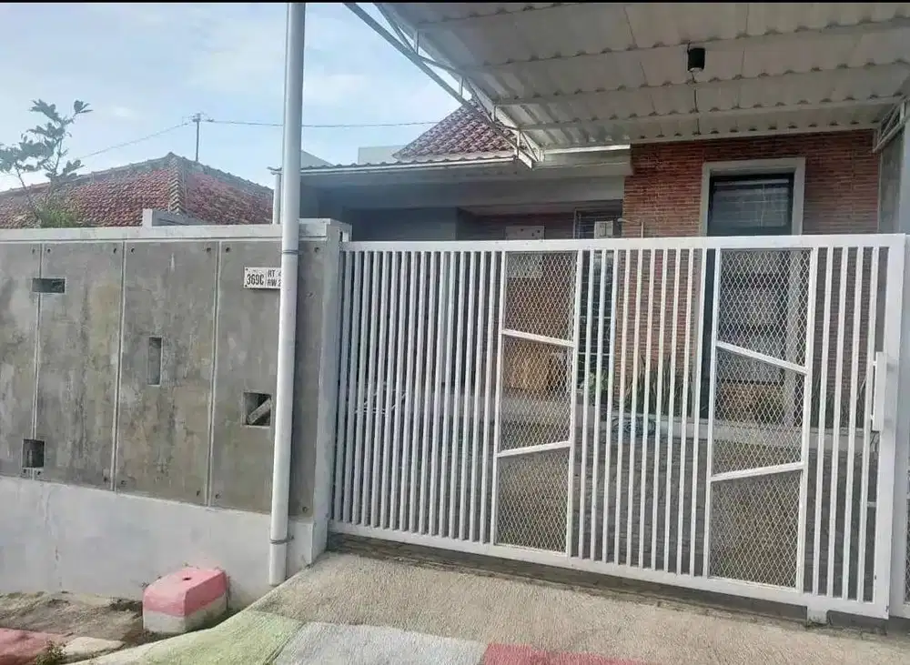 Rumah kuat kokoh dekat tol jatingaleh tembalang semarang
