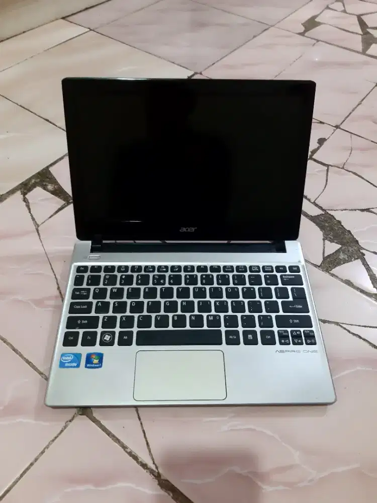 Laprop acer ram 4 model slim