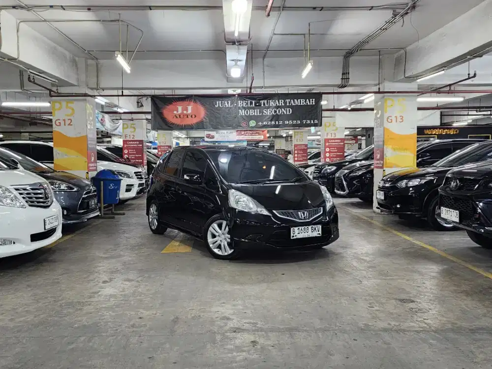 HONDA JAZZ RS 1.5 E AT 2010