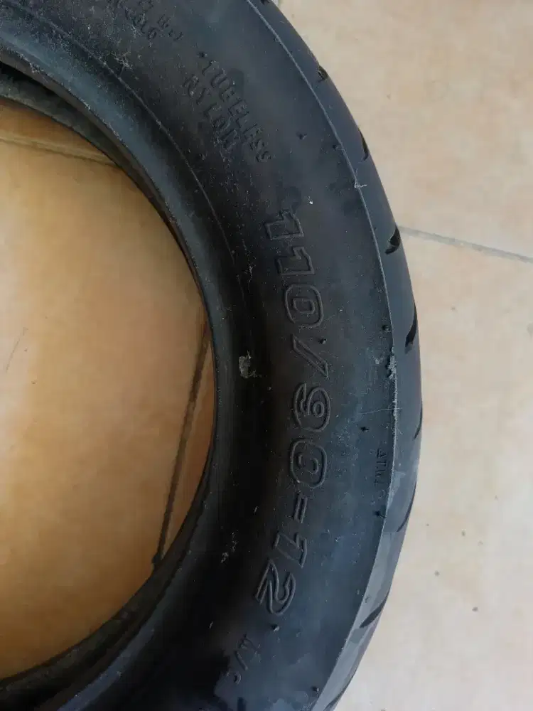 Ban Tubles bekas motor 110/90-12