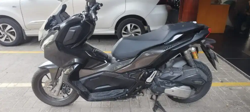 Dijual cepat Honda ADV 150 cbs 2011