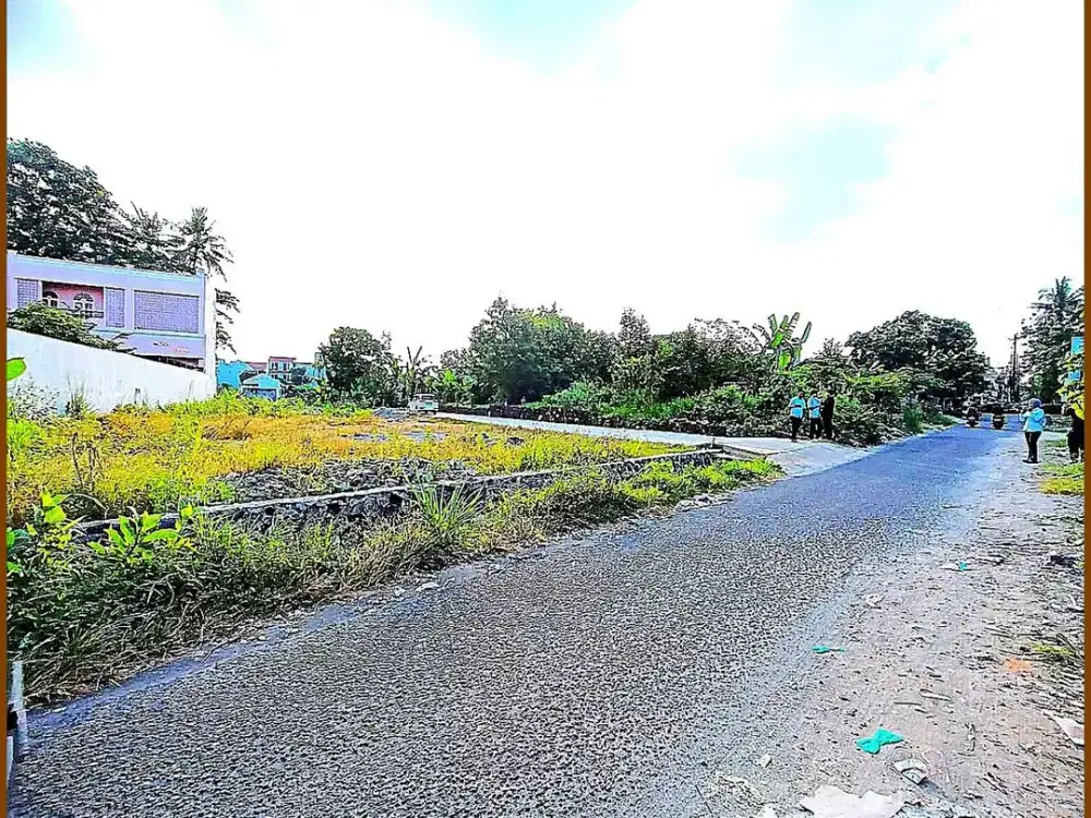 Dekat Stadion Maguwoharjo Tanah Jogja Dijual di Jl. Stadion