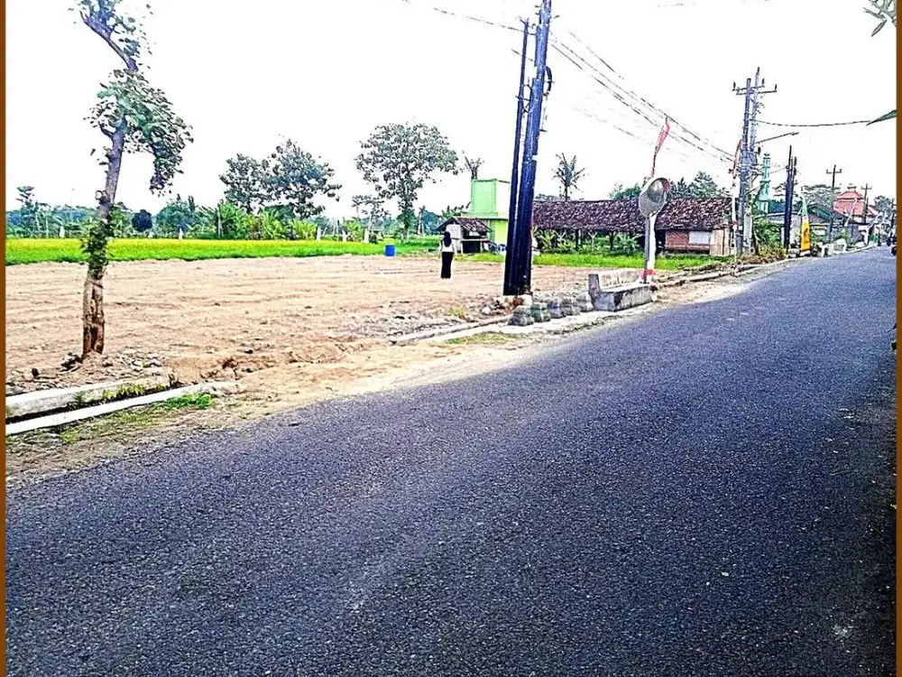 Dekat Candi Sambisari Tanah Sleman Jogja di Jl. Raya Sambiroto