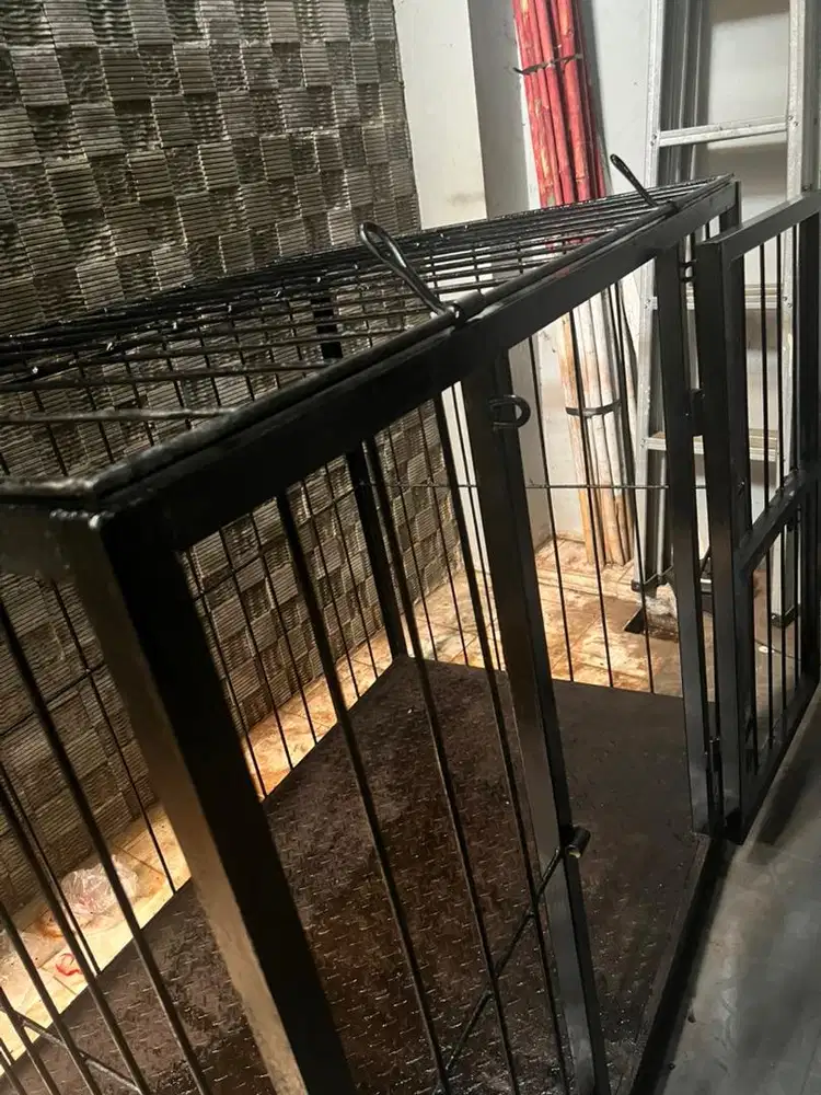 Kandang anjing besar pakai roda bisa dorong