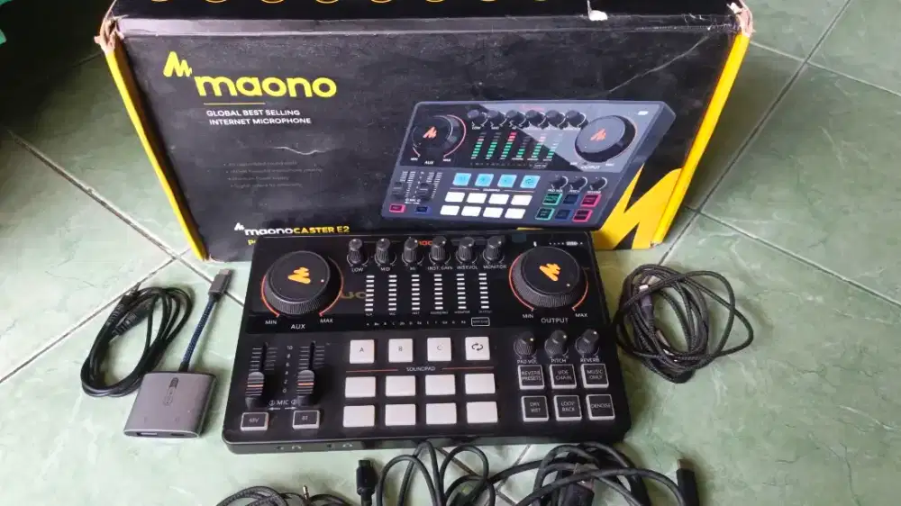 Soundcard maono e2