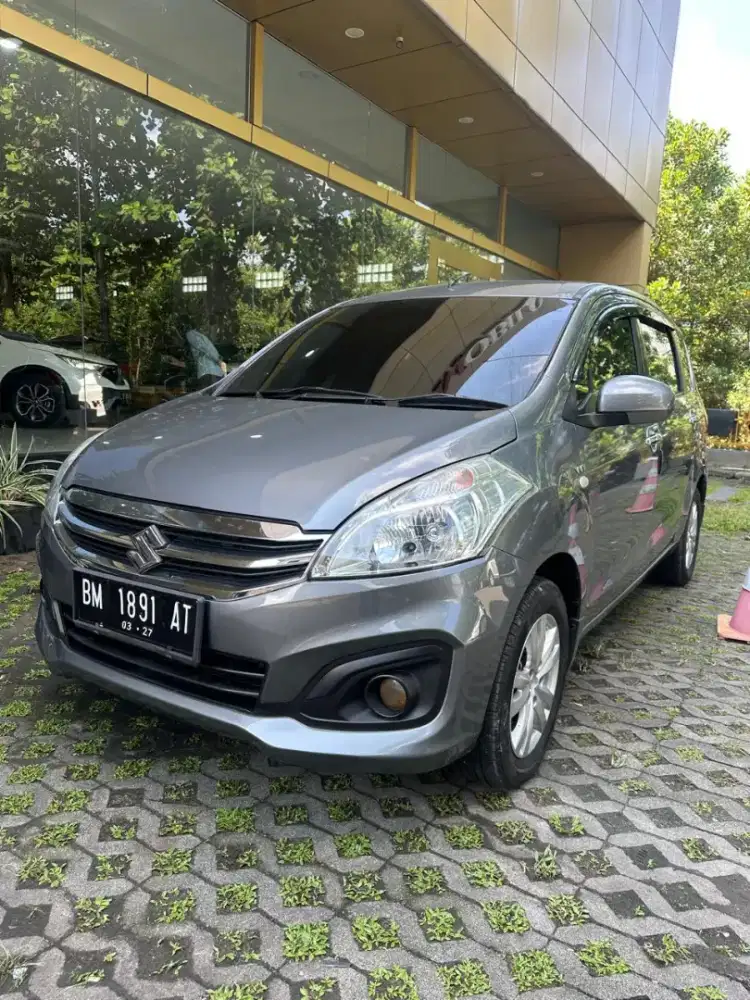 Suzuki Ertiga GL MT 2017 Km low