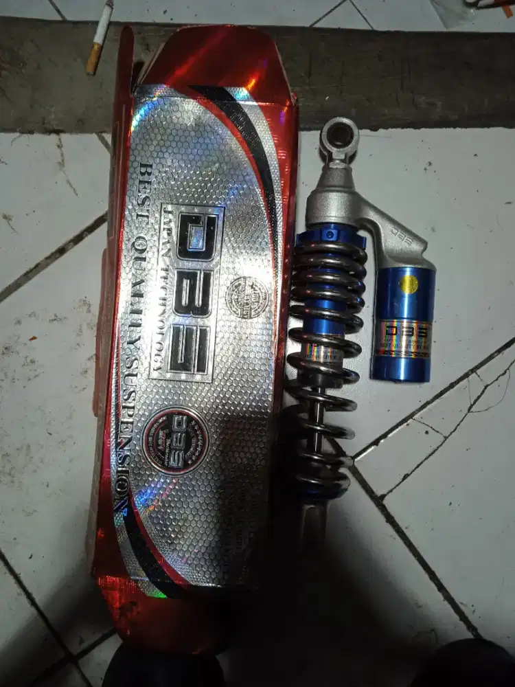 SHOCK ABSORBER SUSPENSI