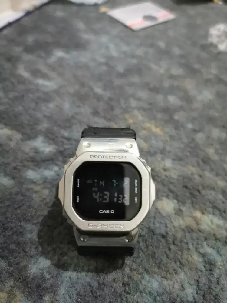 CASIO DW-5600BBN-1DR