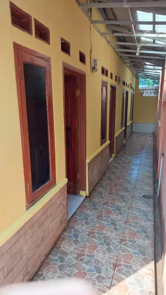 Kontrakan 4 Petak Di Jual Murah