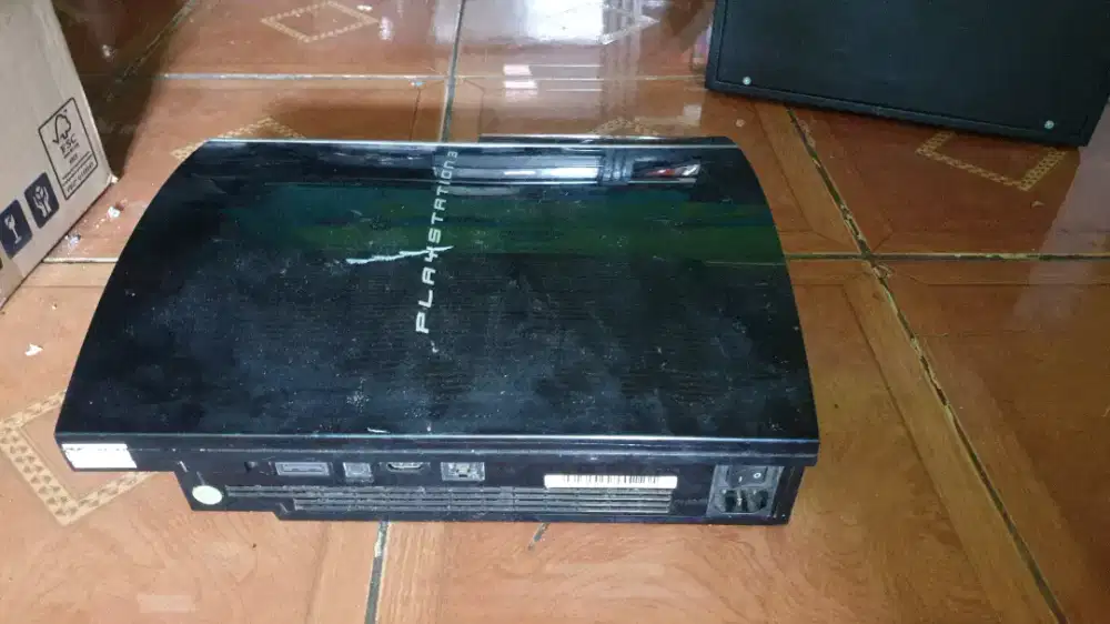 ps3 fat kelengkapan ngga ada stik