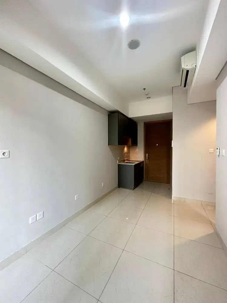 Disewakan Apartemen Taman Anggrek Residences 2 Bedrooms Semifurnish