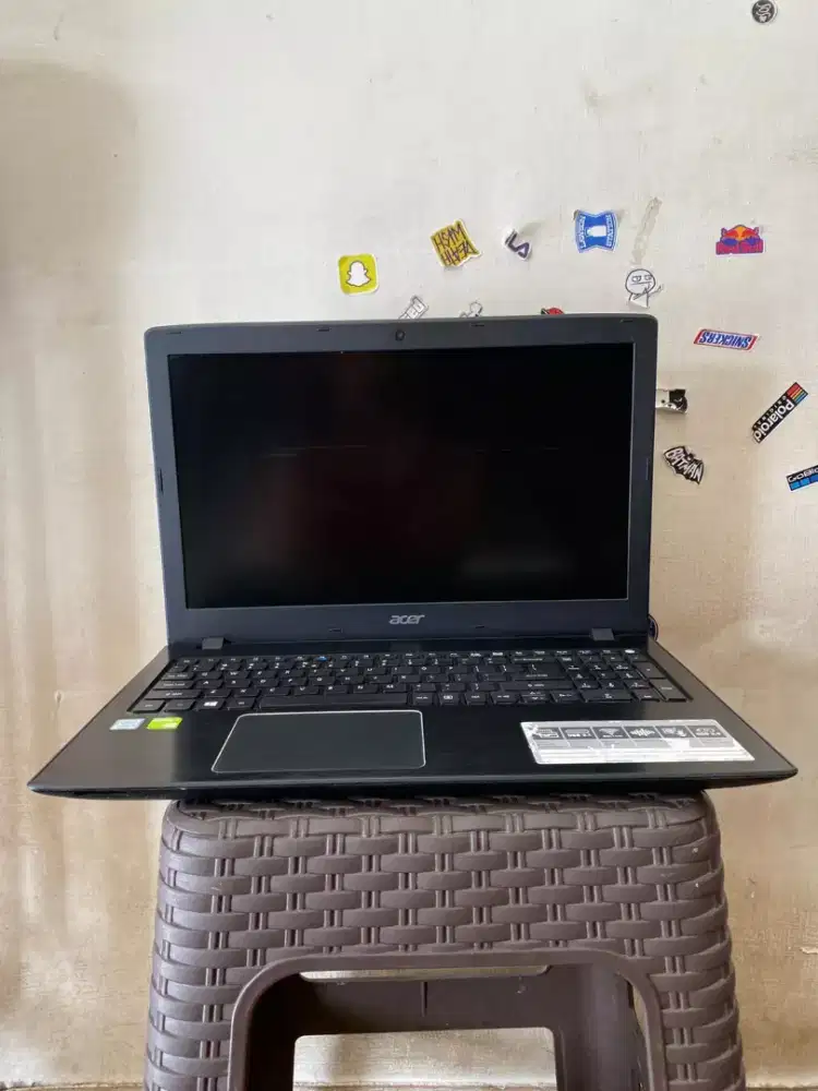 JUAL LAPTOP ACER E5-576G INTEL COR i5-8250U VGA NVIDIA GEFORCE MX150