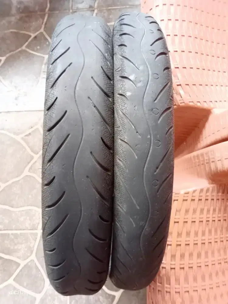 Ban luar motor Maxxis
