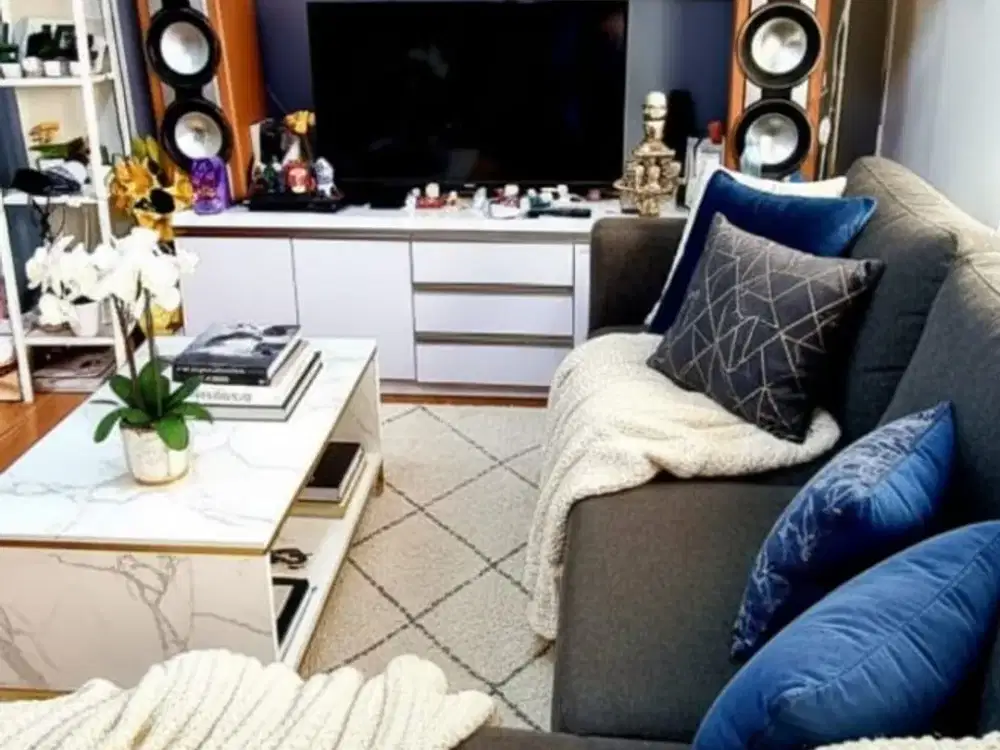 Jual Rumah Strategis 3 Lantai Komplek Sariwangi Bandung