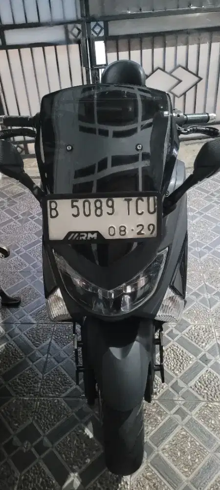 Nmax 2019 warna black