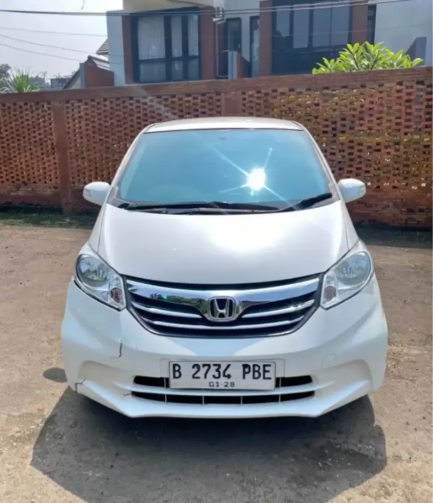 Honda Freed PSD E 2012