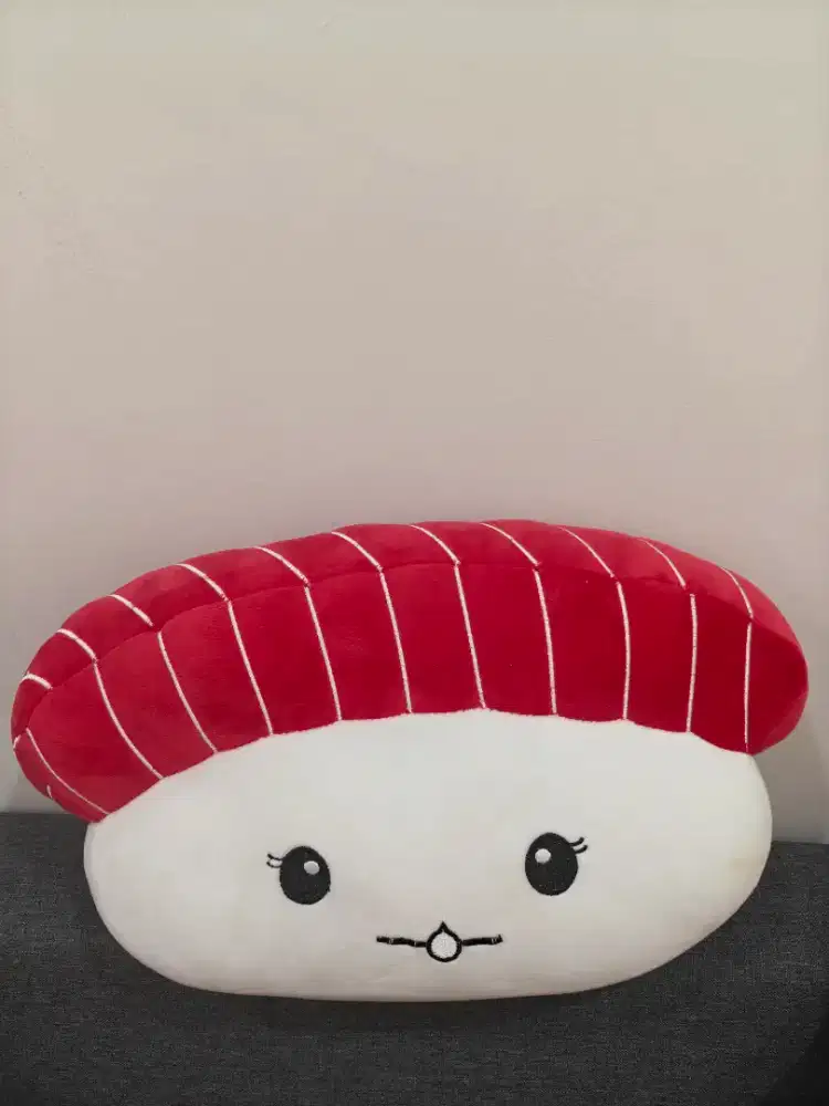 Boneka sushi lucu