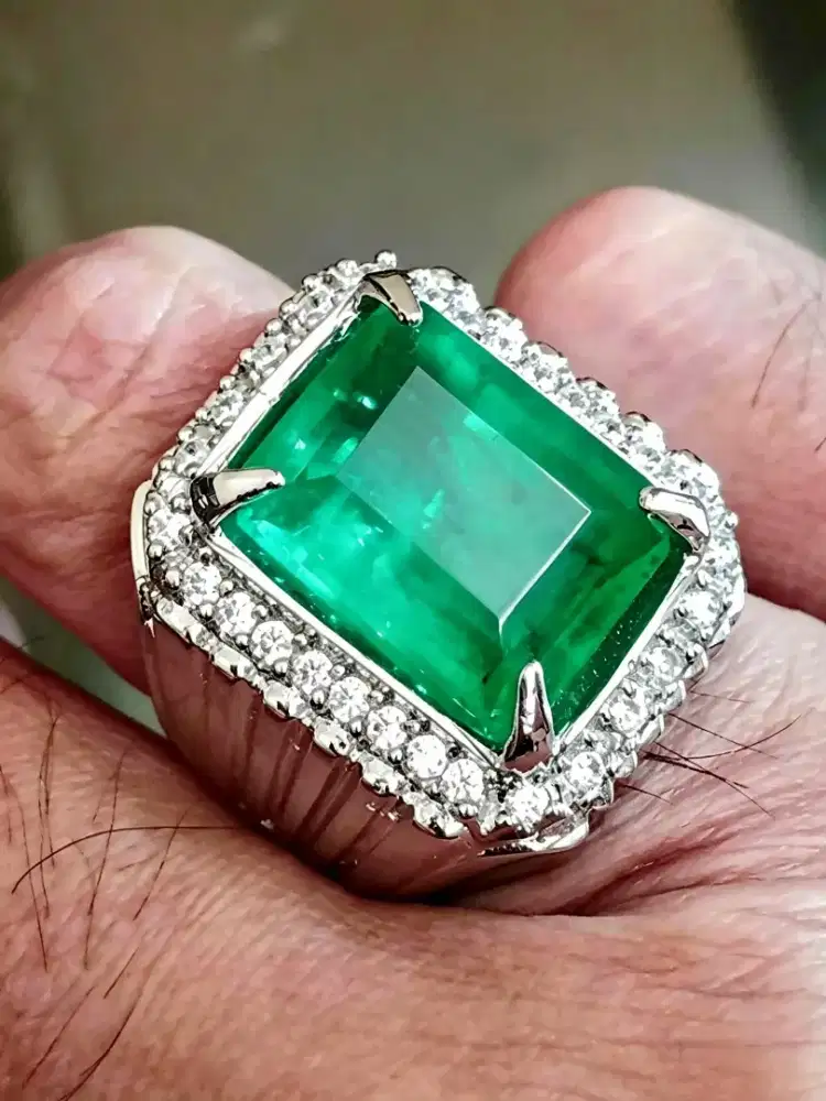 Natural Zamrud Colombia Big Size 15,30 Ct
