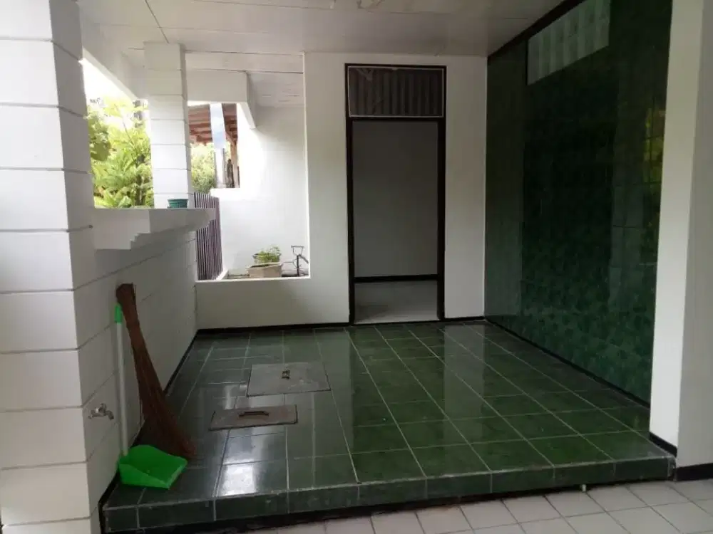 RUMAH NYAMAN DI WISMA PERMAI, STRATEGIS