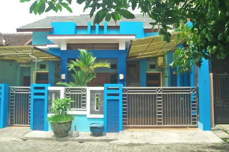 Disewakan Rumah Bagus dekat Luwes Gentan