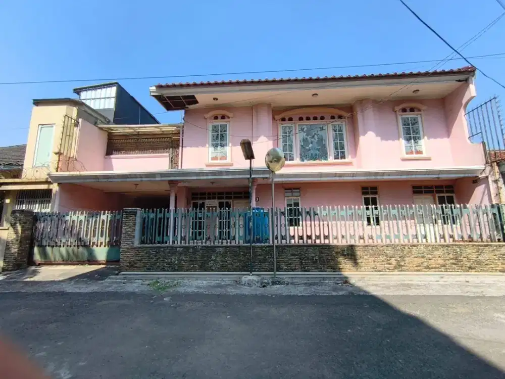murah rumah luas 200/350 harga 1,4m bisa untuk kost kostan di cisaranten arcamanik