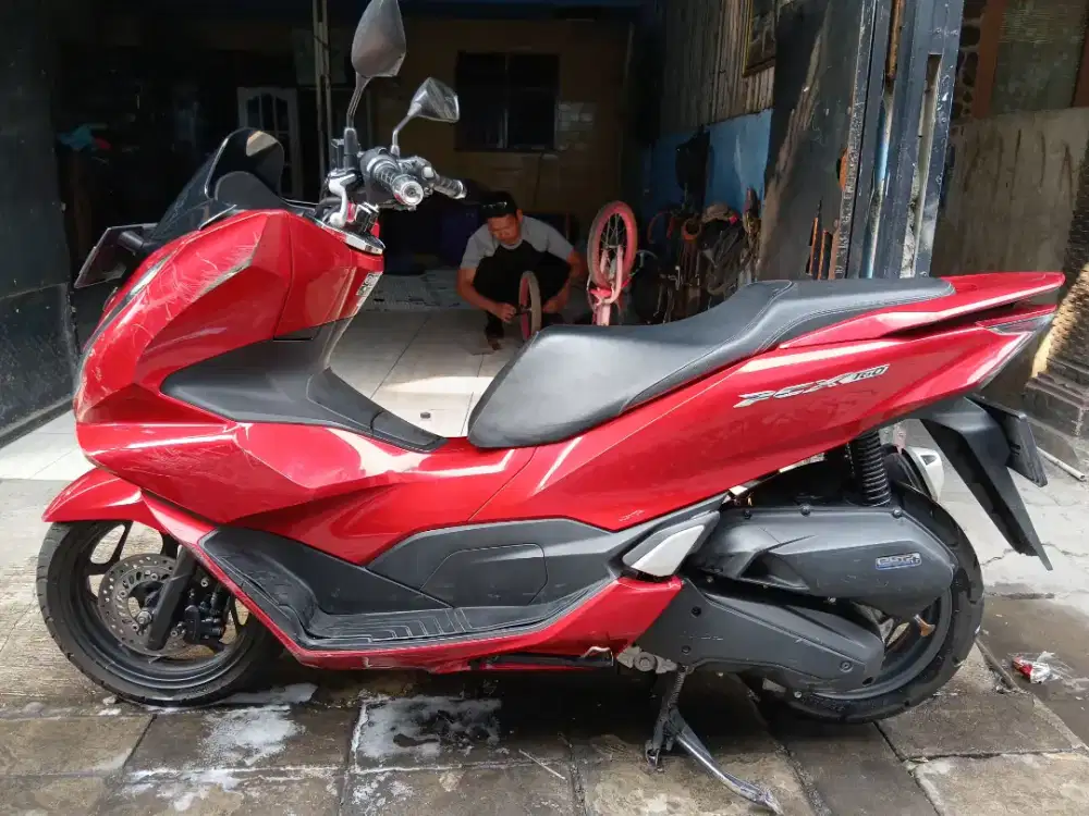 Pcx 160 cbs merah