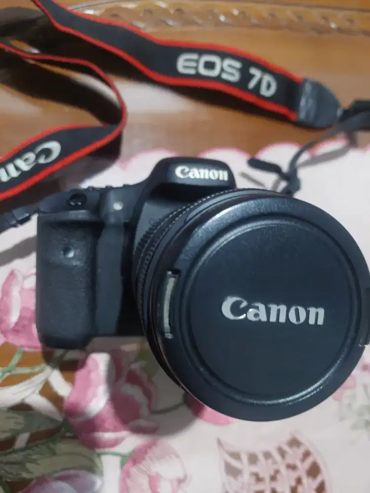 CANON EOS 7D - kamera slr canon eos 7D