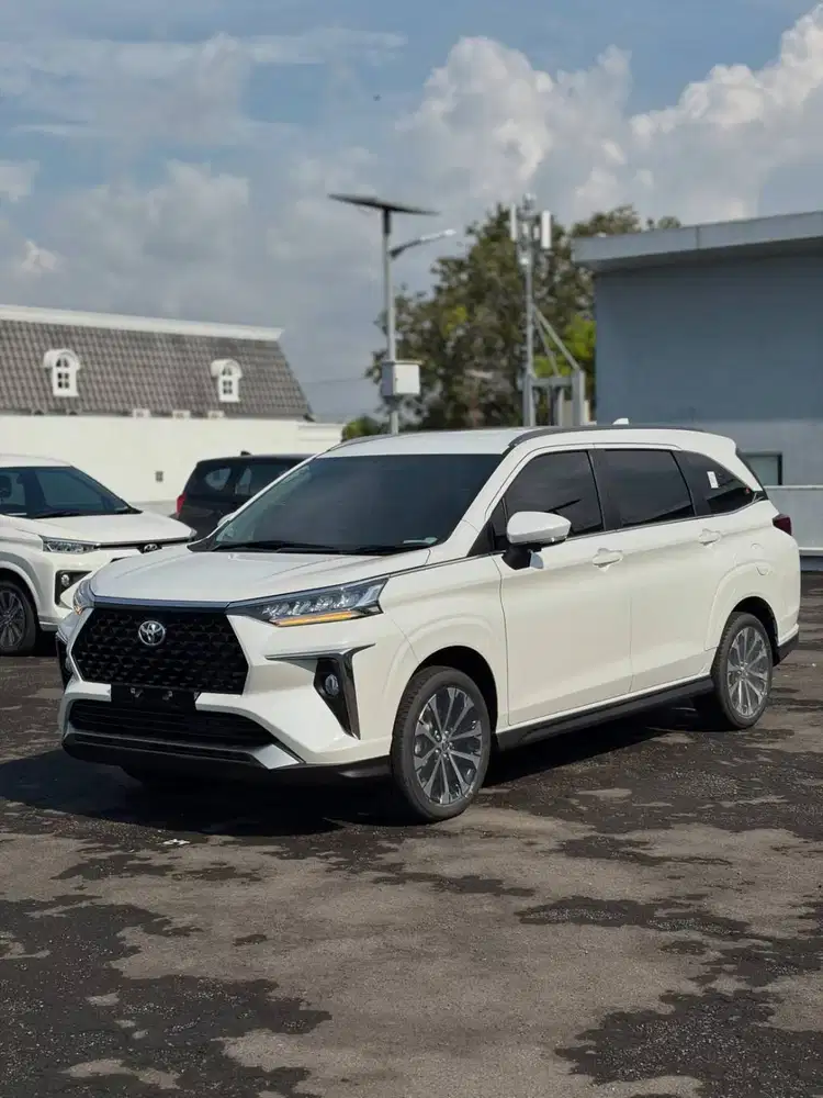 New Veloz 1.5 V Hybrid cvt 2026